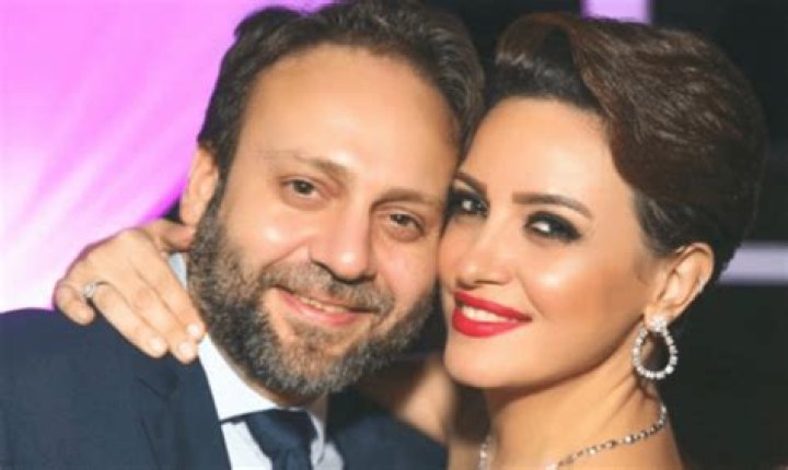 Riham Abdel Ghafour Shares Romantic Holiday Photo with Her Husband