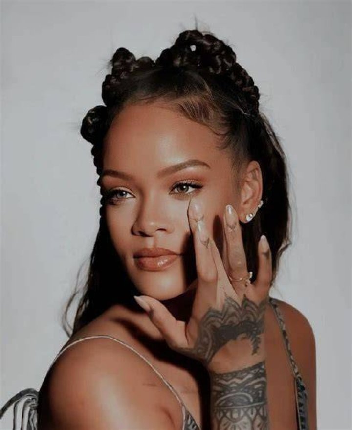 Rihana!!! Rihanna photoshoot, Beauty icons, Rihanna