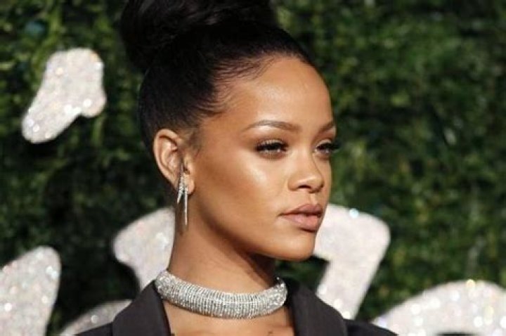 Rihanna and Azaelia Banks seem to leak each other's phone numbers