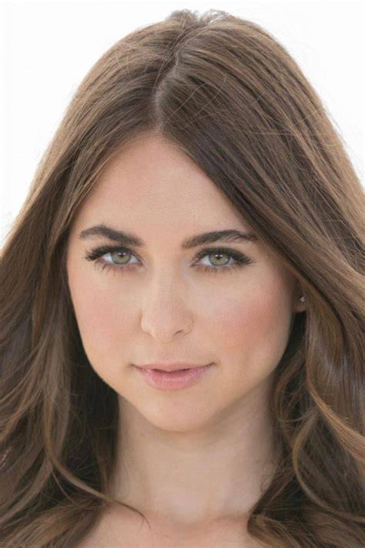 Riley Reid's Baby Daughter Emma Riley Reid Pregnant / Baby Know
