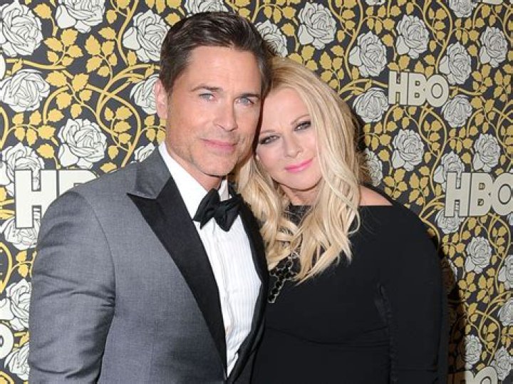Rob Lowe Admits He Gets Better Sleep When He&rsquo;s Not Sharing a Bed With