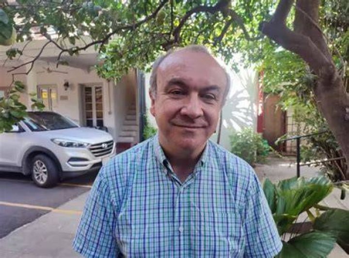 Robert Cano Más educación, menos burocracia