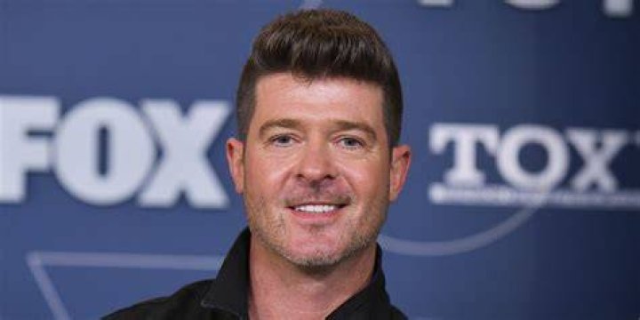 Robin Thicke sufri&oacute; accidente de tr&aacute;nsito con su familia en Malib&uacute;