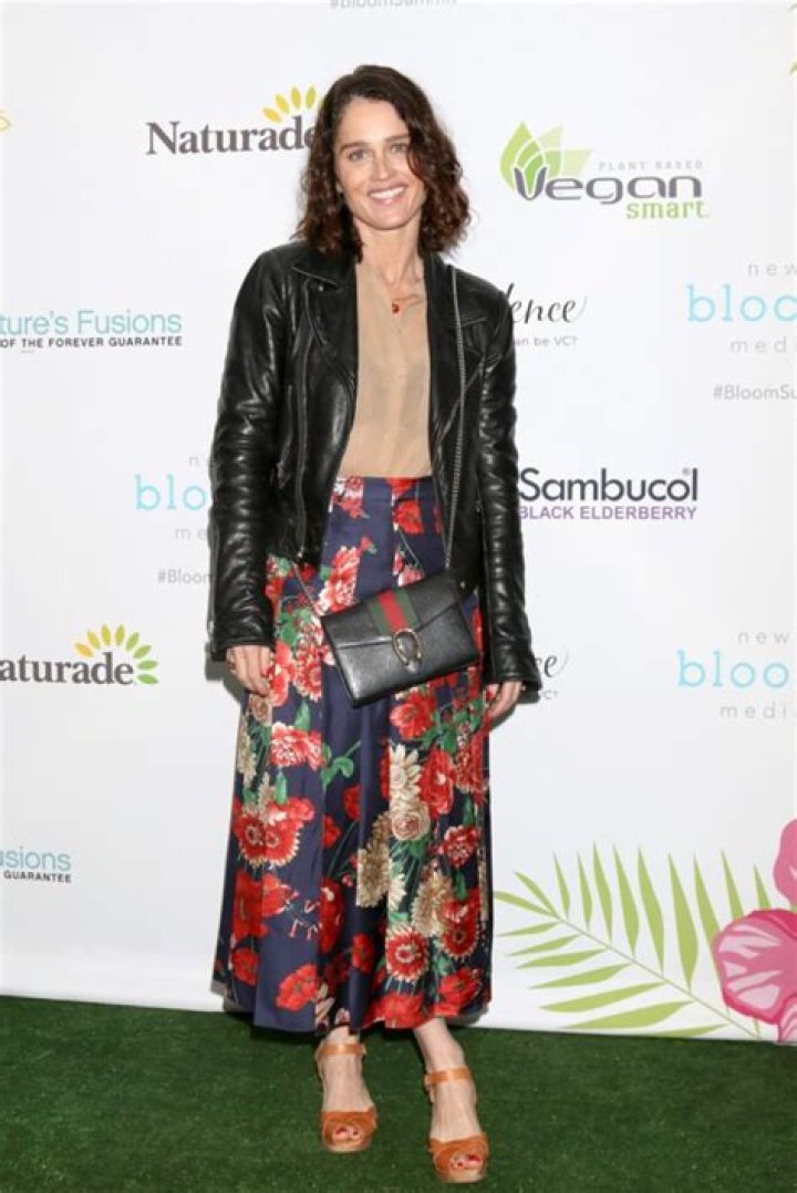 Robin Tunney Measurements Height, Weight & More