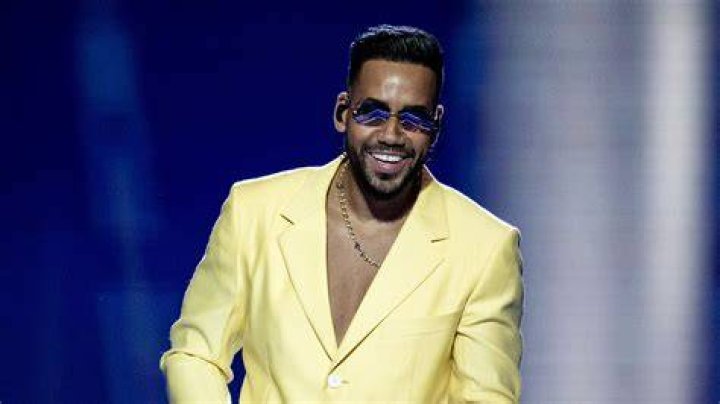 Romeo Santos' 'Héroe Favorito' Debuts at No. 1 on Latin Airplay Chart