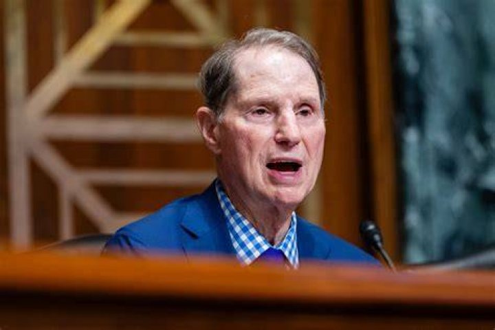 Ron Wyden says he will support Iran nuclear deal; Democrats now have