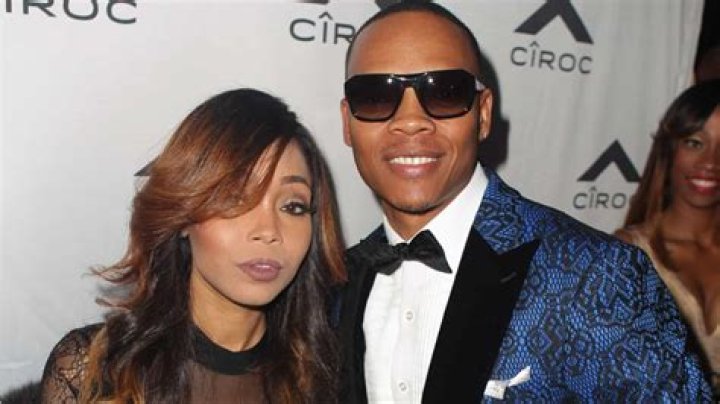 Ronnie DeVoe Net Worth, Twin Brother, Wife, Wedding, Height