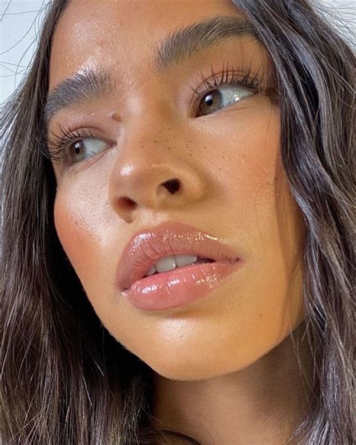 Rosy Lips, Long Lashes, Glowing Skin, Cheeky, Rosie, Baby Blue, Blues