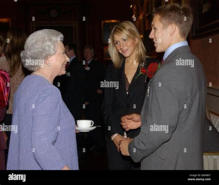 Rugby star Jonny Wilkinson and wife Shelley have announced they're