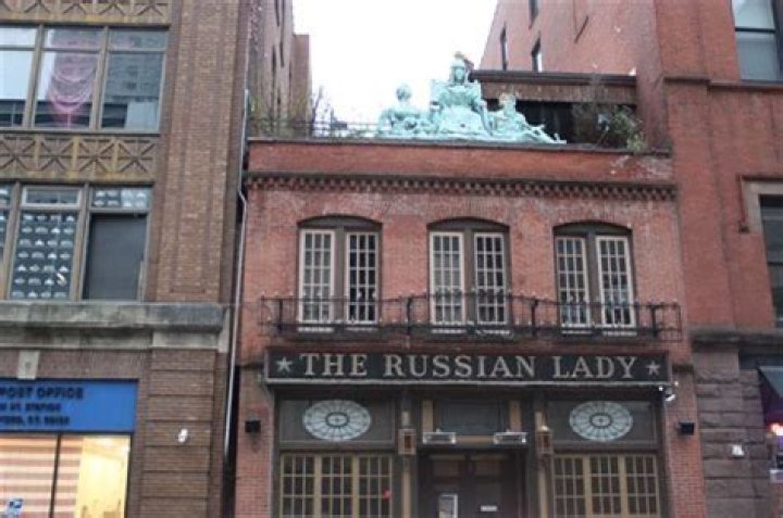 Russian Lady Hartford Death Man Punched Down Flight Of Stairs