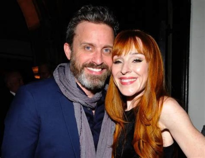 Ruth Connell Her Family, Age, Partner & More