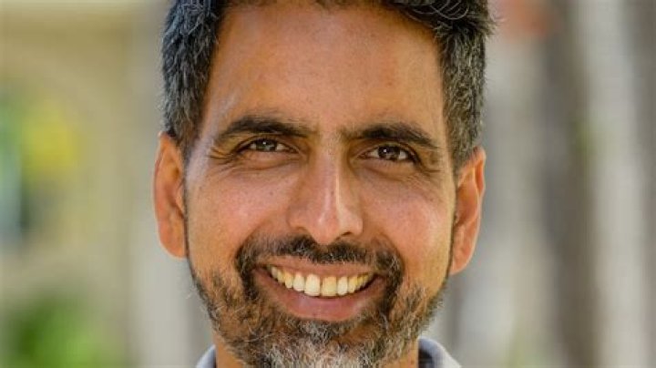 Sal Khan Let’s Teach for Mastery Not Test Scores (A TED talk video