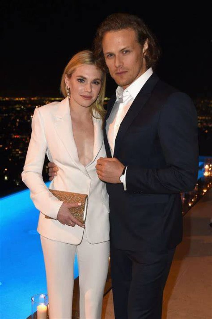 Sam Heughan & Girlfriend MacKenzie Mauzy Make Public Debut at Oscars