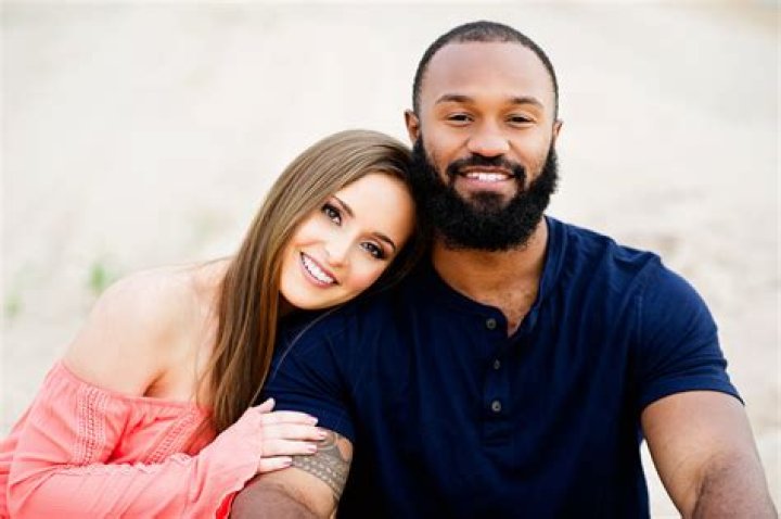 Samaje Perine Brother, Wife, Affair, Age, Nationality, Parents, Net Worth
