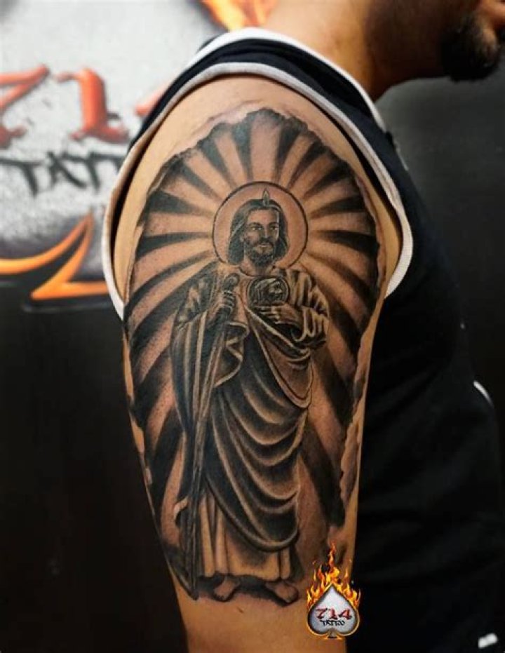 San Judas upper arm black and grey tattoo 3d tattoo San juditas tadeo