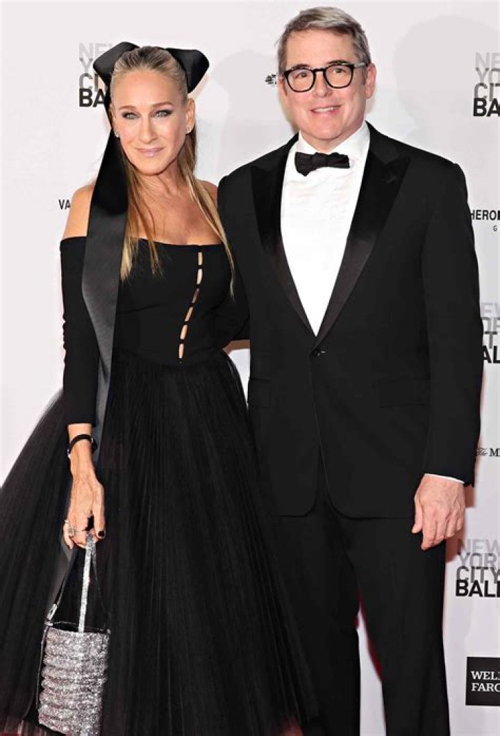 Sarah Jessica Parker And The Smoking Enigma
