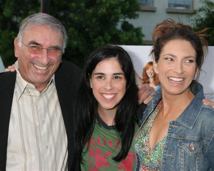 Sarah Silverman Wiki Husband, Sister, Net Worth, Boyfriend
