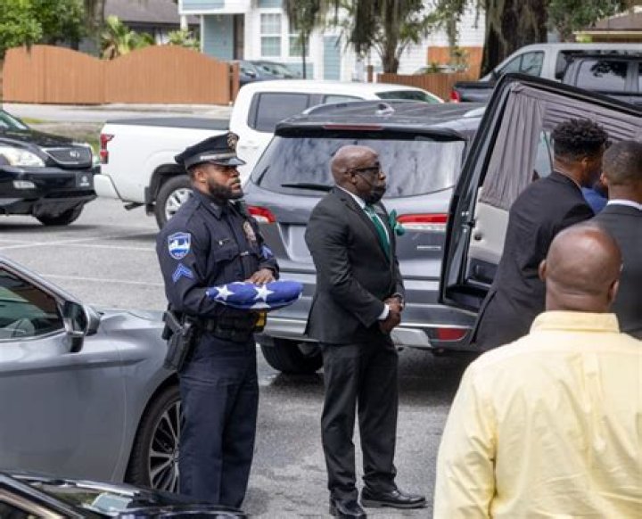 Savannah Police Officer, Reginald Brannan, passed away in a Deadly Car
