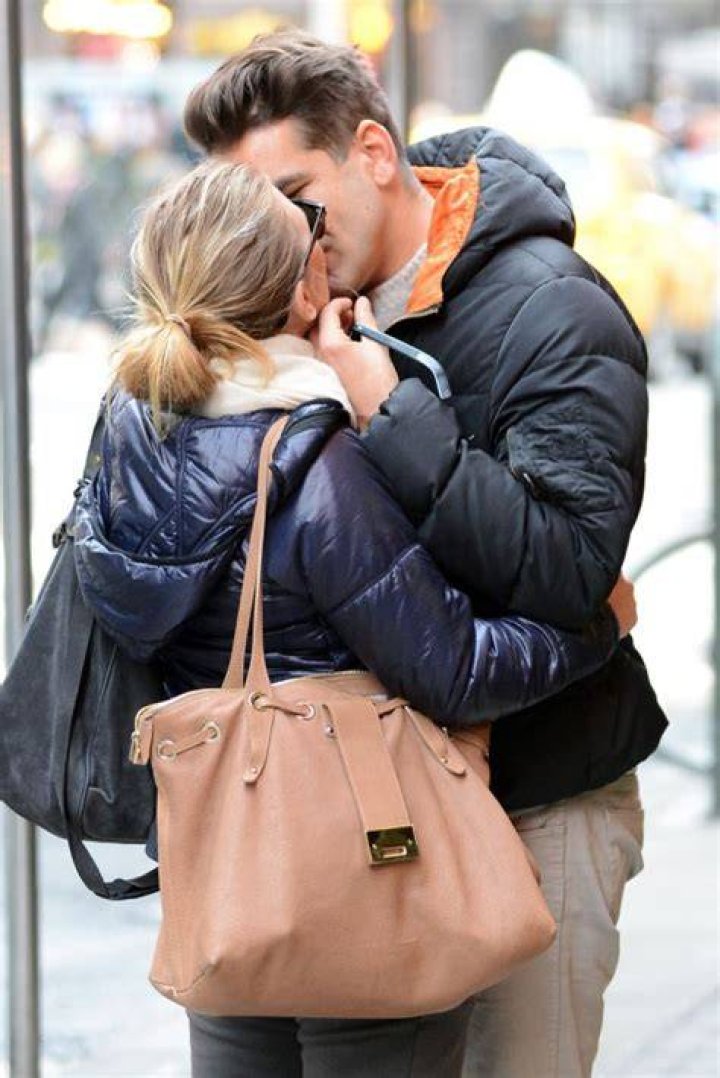 SCARLETT JOHANSSON Kisses Romain Dauriac Outside Her Hotel in New York