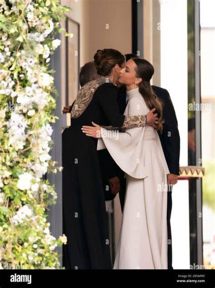 Schmelzen Prinzessin Abstammung queen rania of jordan children Freund