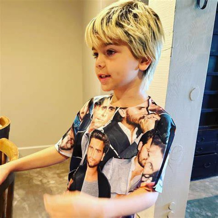 Scott Disick shares new photo of son Reign, 8, as fans spot hilarious
