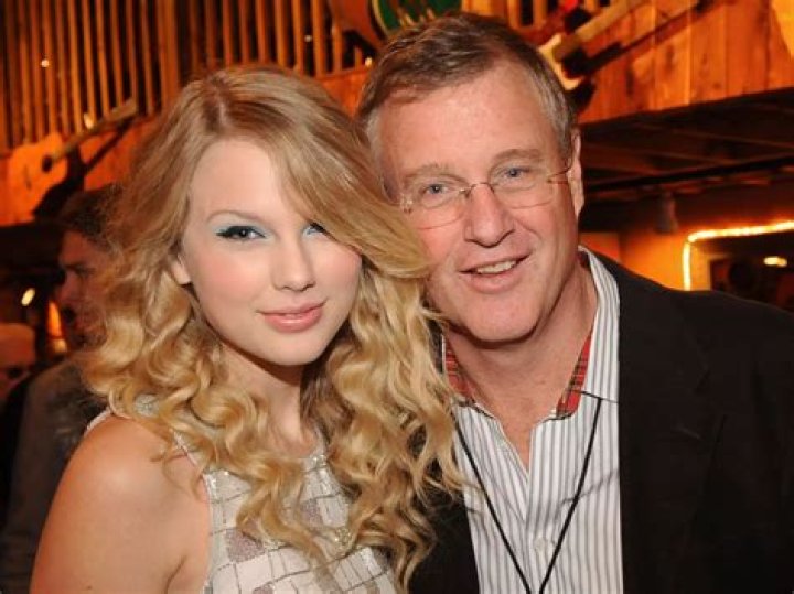 Scott kingsley Wiki Swifties Amino