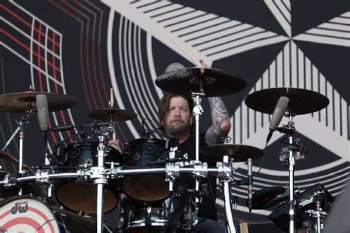 Scott Phillips (musician) Age, Birthday, Bio, Facts & More Famous