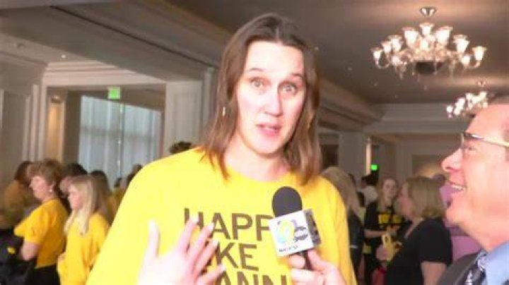 Scott Saville interviews Hannah Stuelke's mom JoAnna ahead of Iowa's
