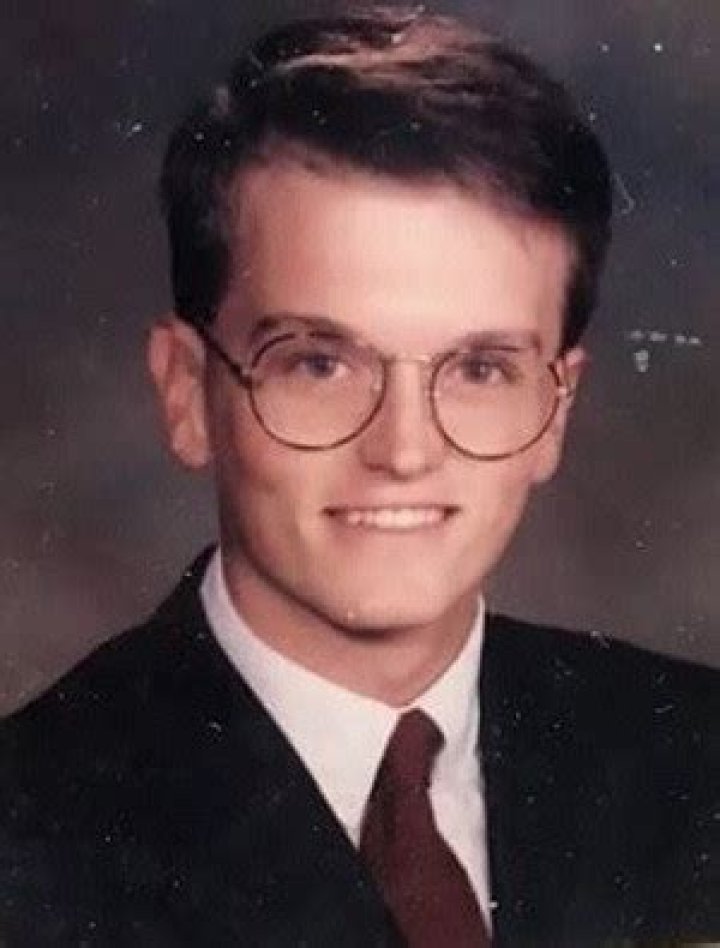 Scott Van Pelt Bio, Age, ESPN, Show, Sportscenter, Height, Wife