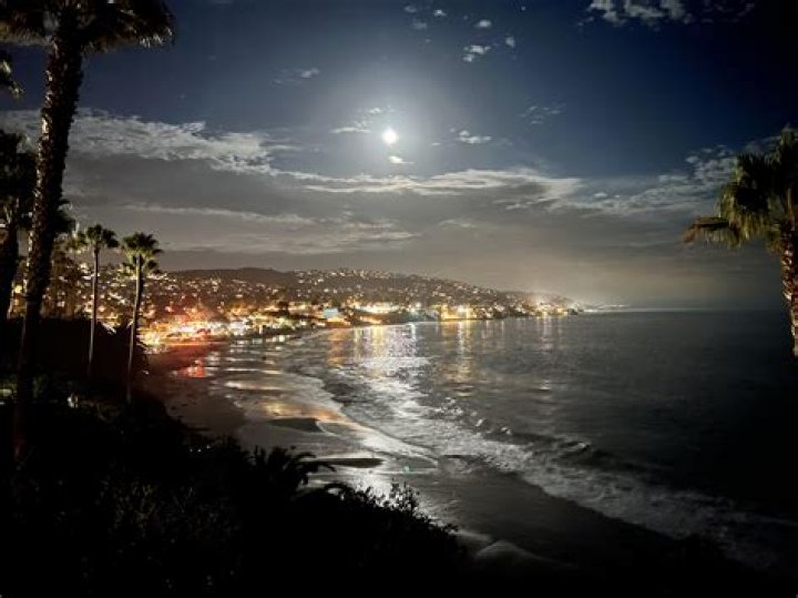Sea By Night Pictures Download Free Images on Unsplash