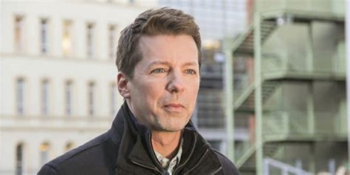 Sean Hayes Net Worth Net Worth Lists