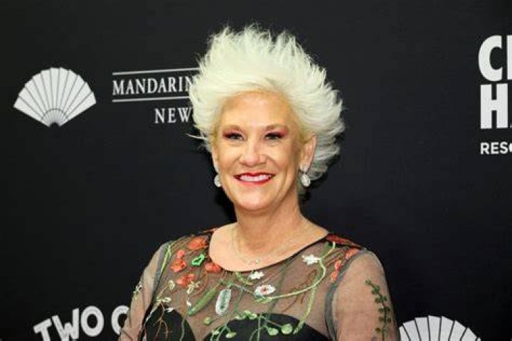 See if Anne Burrell net worth is high enough. How rich is the chef?