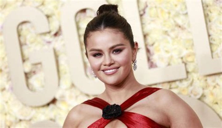 Selana Gomez'in o eski halinden eser var mı? KizlarSoruyor