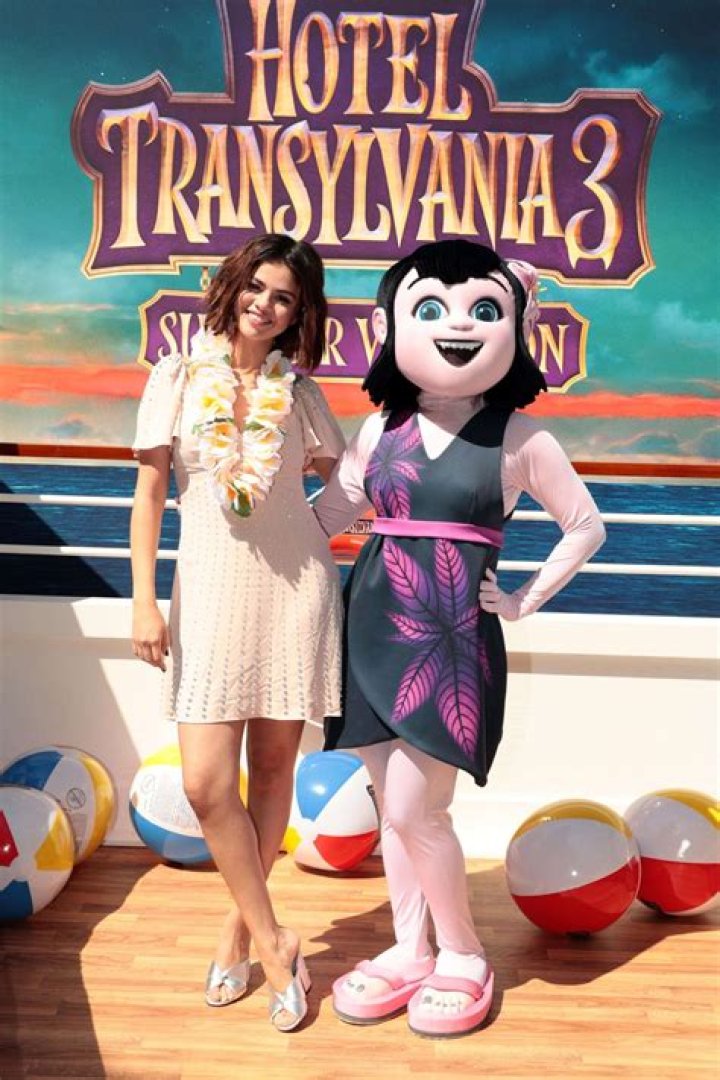 SELENA GOMEZ at Hotel Transylvania Premiere in Los Angeles HawtCelebs