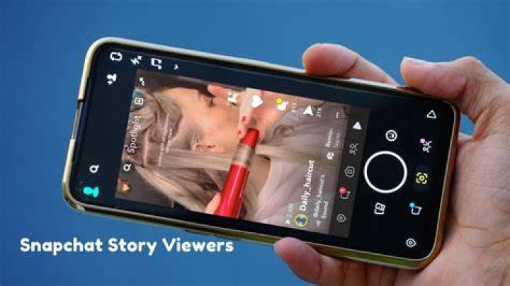 Sessy (adria_waller) Snapchat Stories, Spotlight & Lenses