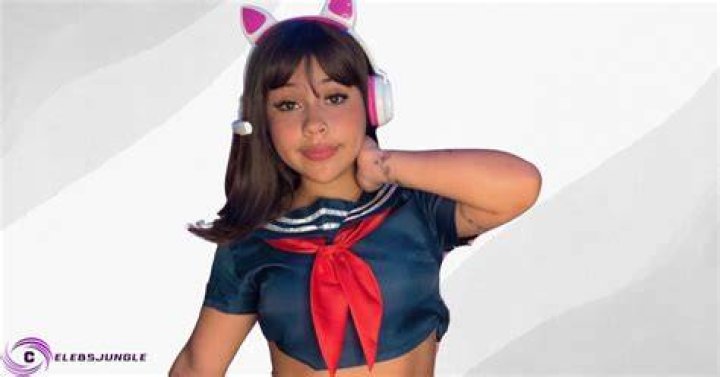 Shaden Ferraro on Reels Sofi Mata &middot; Tra