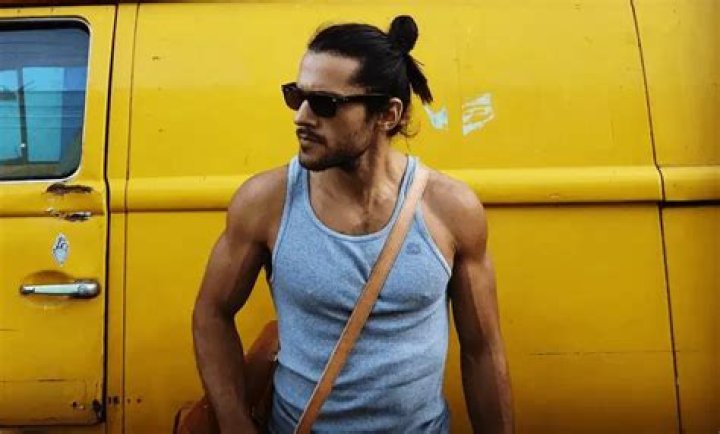 Shahar Isaac Actor Biography, Wiki, Age, Height, Net Worth, Spouse