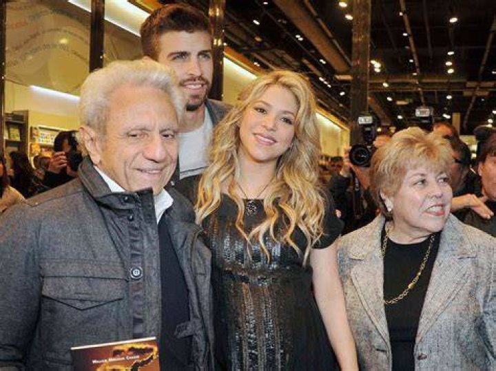 Shakira Celebrates Father's 85th Birthday With Adorable Family Pics