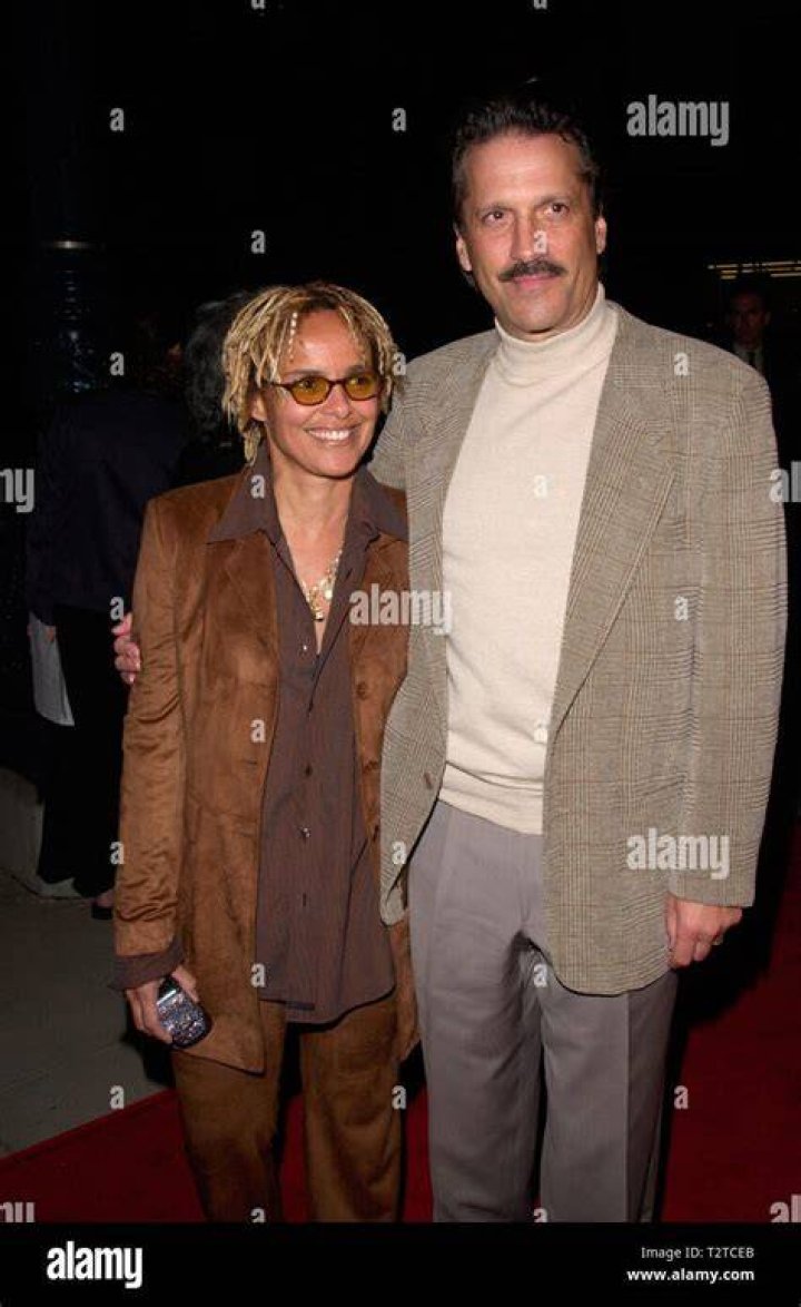 Shari belafonte with husband hires stock photography and images Alamy