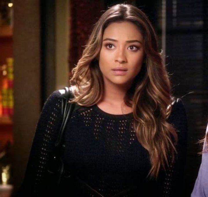 Shay Mitchell Pretty Little Liars Wiki
