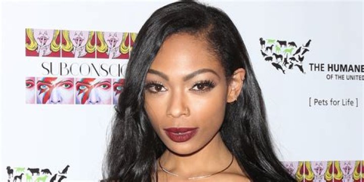 Shayne Audra Murphy Loves Showing Off Her Figure and Cooking