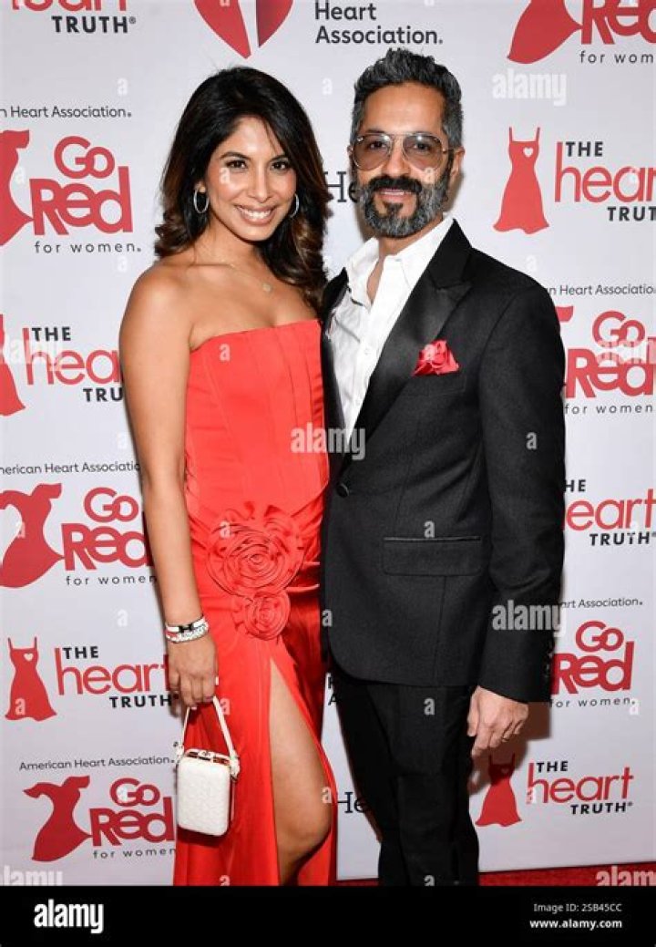 Sheena Melwani's Husband Is a Top Manager at a Law Firm and a Social
