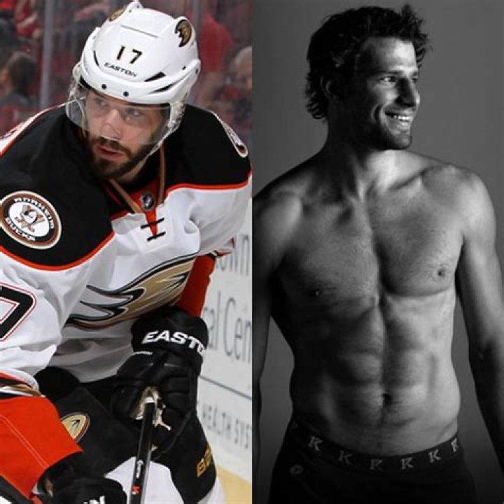 Shirtless Hockey Players: Unveiling The Trend And Its Impact