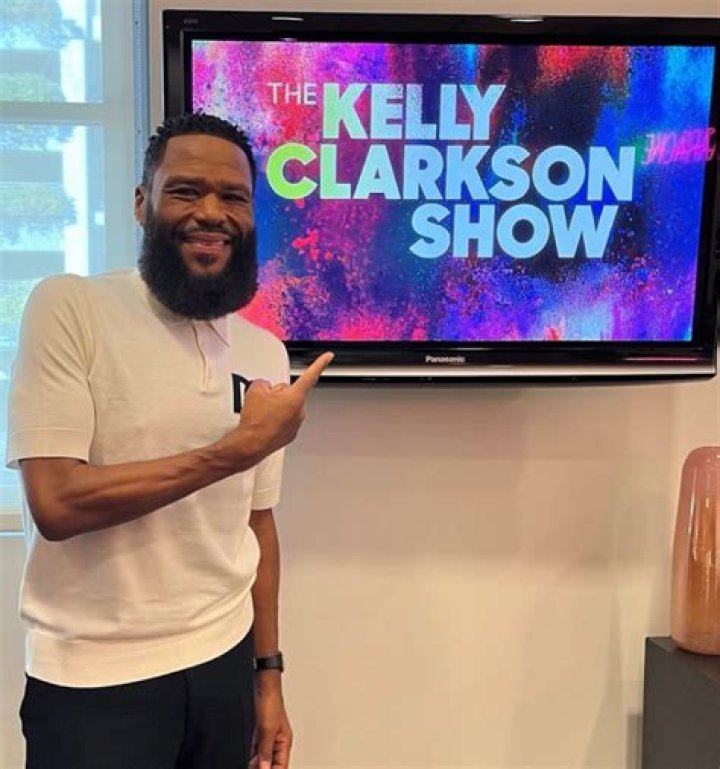SHOCK PICS Comedian Anthony Anderson Lost 140 POUNDS He's SKIN
