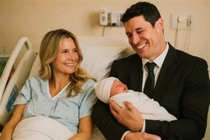 Sidney Crosby Bio, Parents, Wife, Children, Siblings TRAN HUNG DAO School