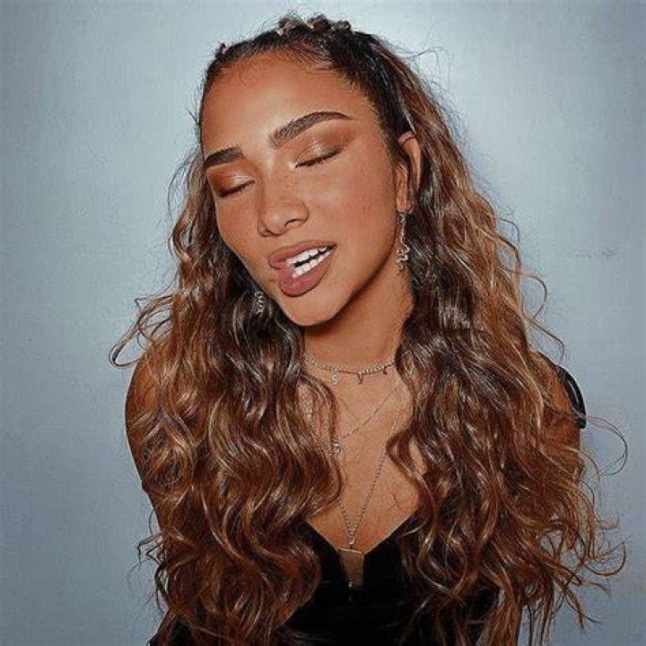 Sienna Mae Age, Biography, Height, Net Worth, Family & Facts