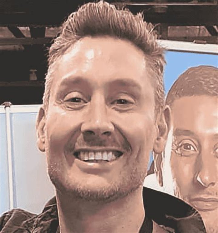 Simon Carlyle (Two Door Down) Death Cause, Career, Tribute and More