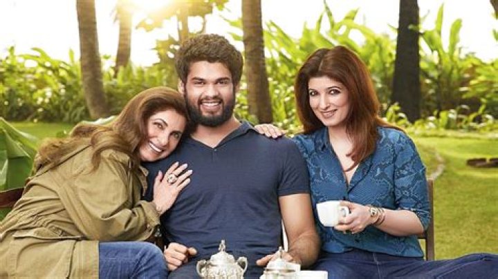 Simple Kapadia Son Karan And Husband Rajinder Singh Shetty