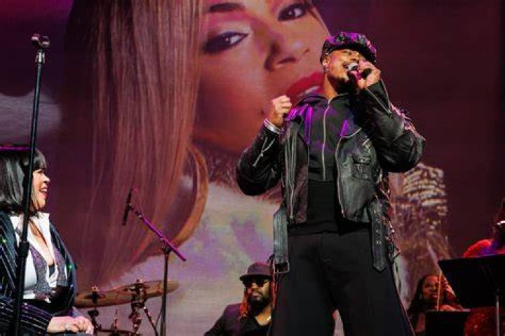 Singer Faith Evans & Her Son Ryder Faith evans, Beautiful family