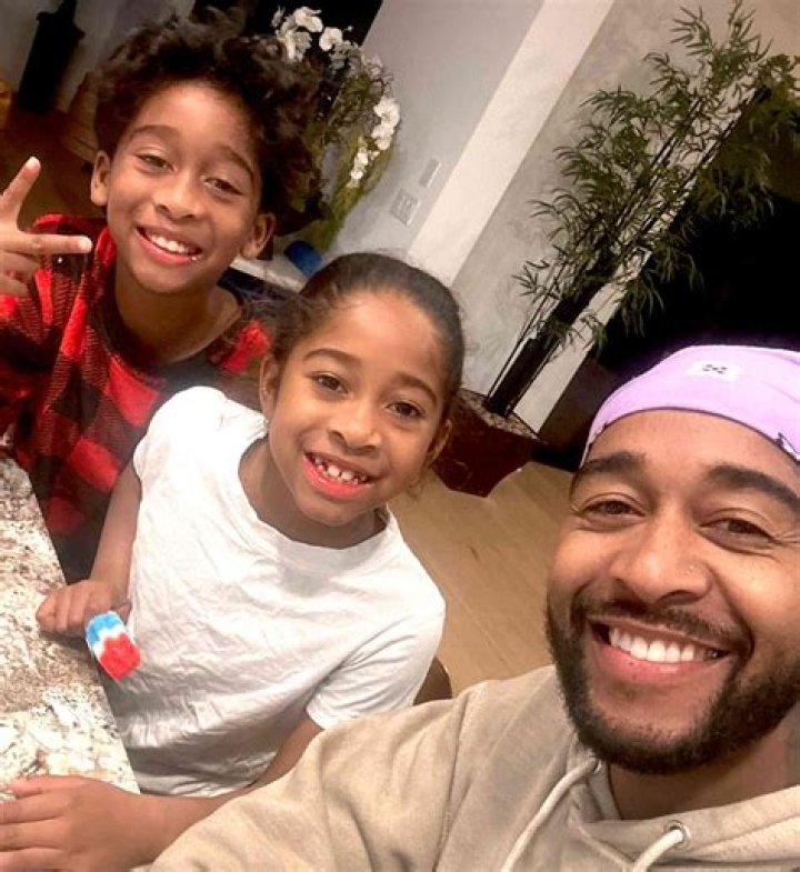 Singer Omarion and his babies Megga & A'mei Celebrity families